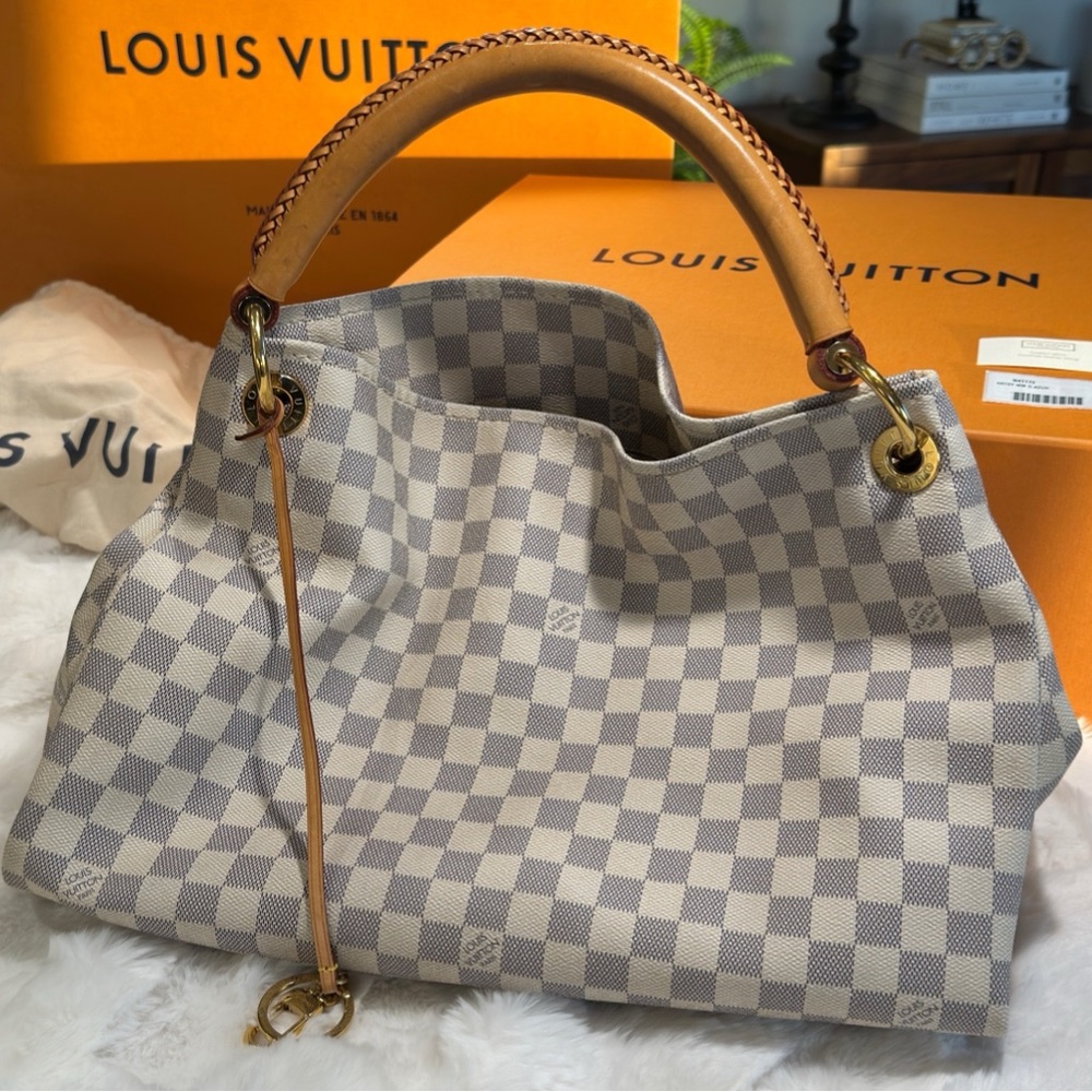 LOUIS VUITTON Damier Azur Artsy MM